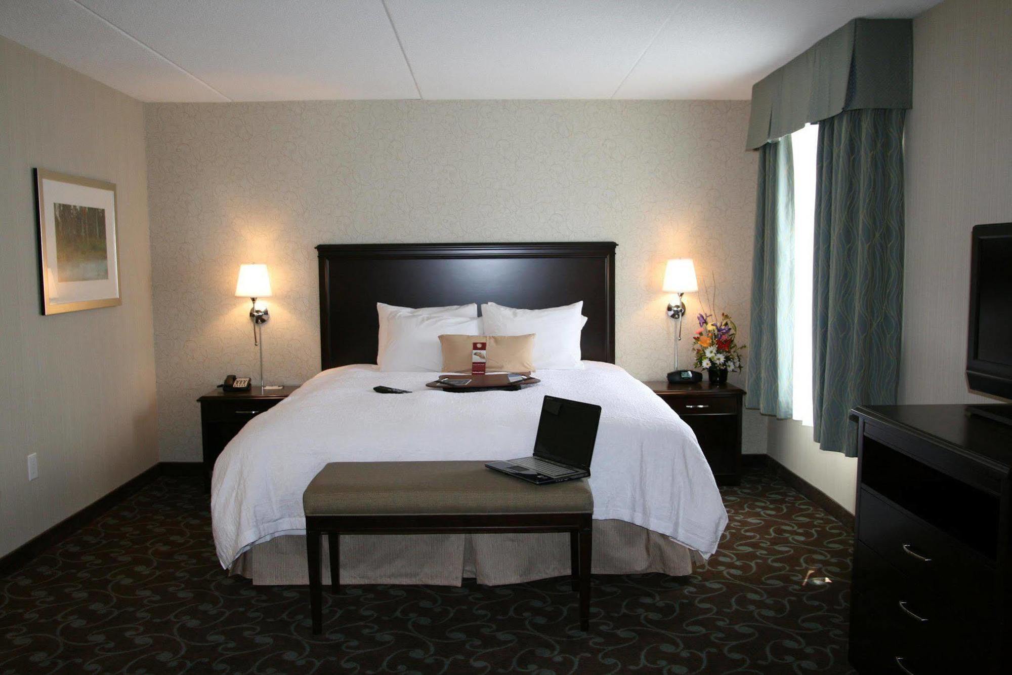 Hampton Inn & Suites By Hilton Barrie Exterior foto